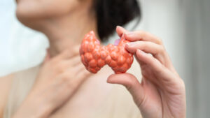 Как правильное питание поддерживает здоровье щитовидной железы